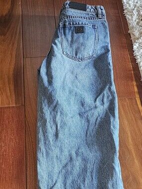 A/X Armani Exchange Womens Medium Blue Relaxed Denim Jeans.